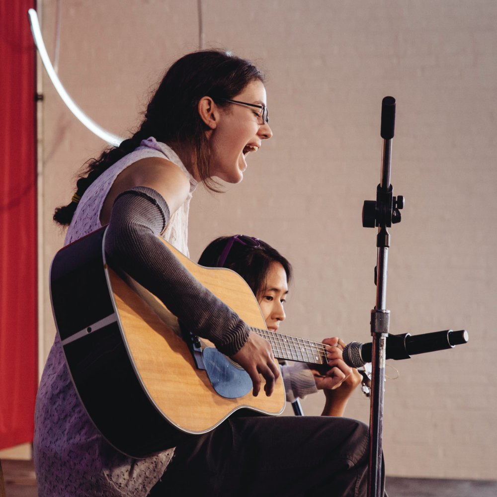 <a href="/2013/videos/vi-hart/">Vi Hart</a>